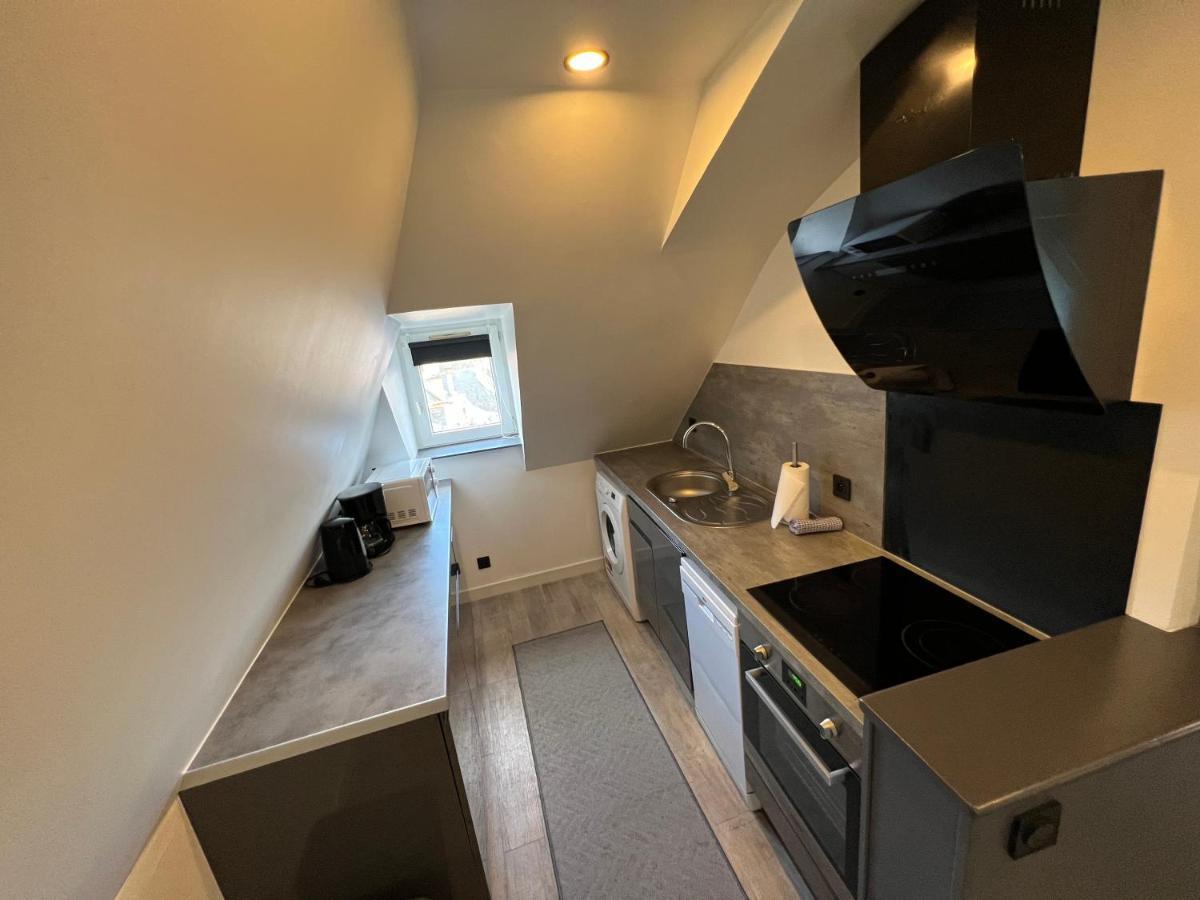 Le Vieux Laval Apartment Лавал Екстериор снимка