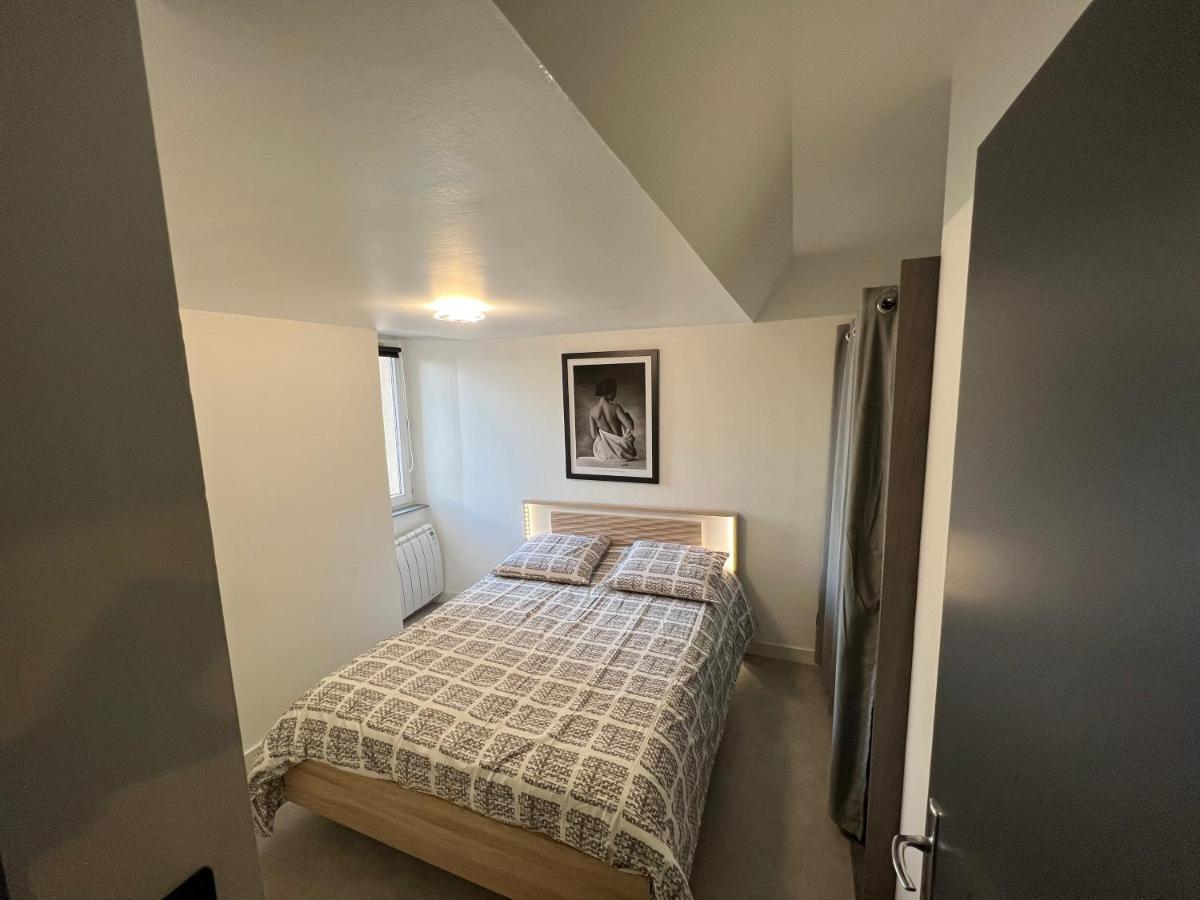 Le Vieux Laval Apartment Лавал Екстериор снимка