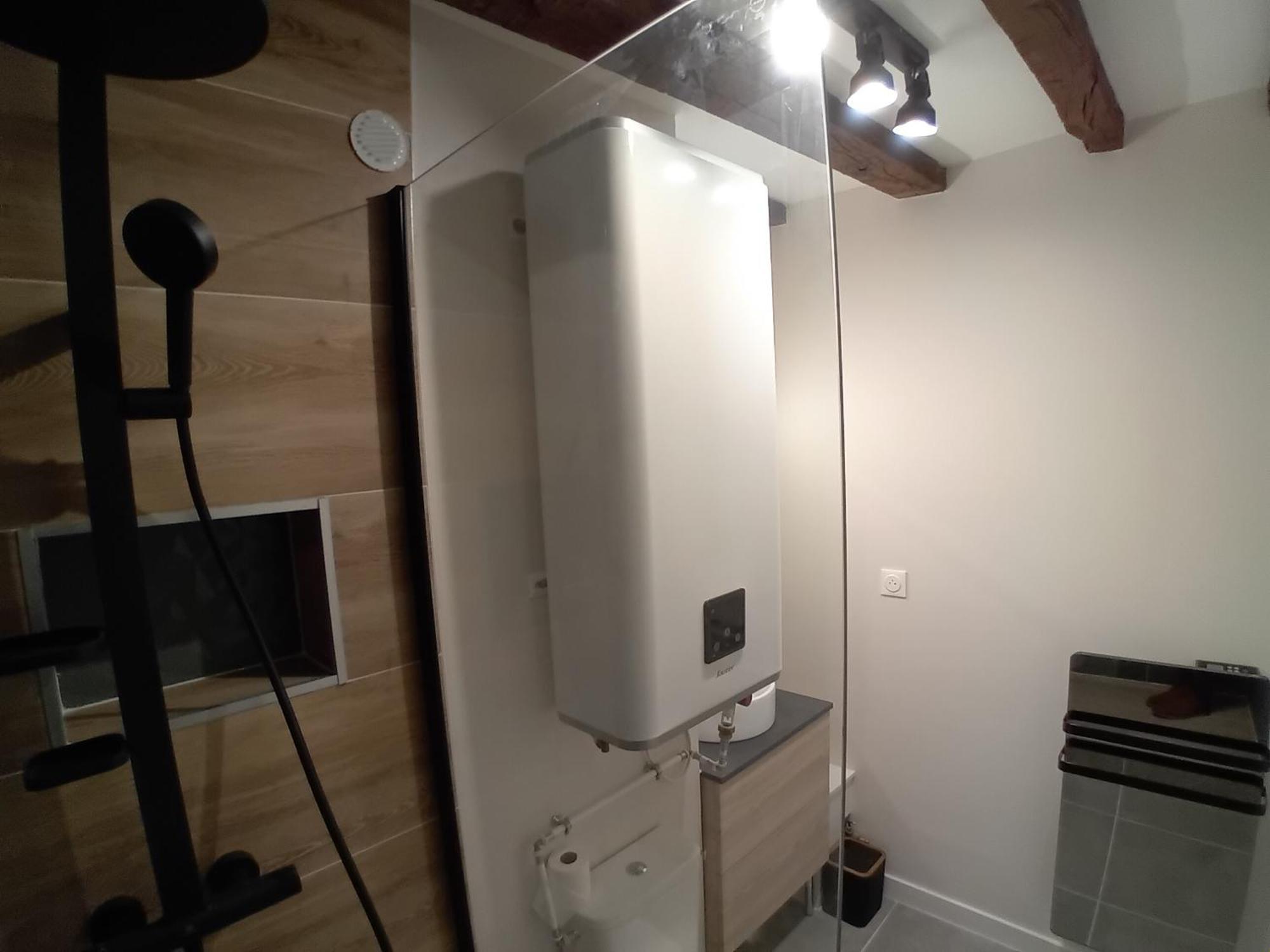 Le Vieux Laval Apartment Лавал Екстериор снимка
